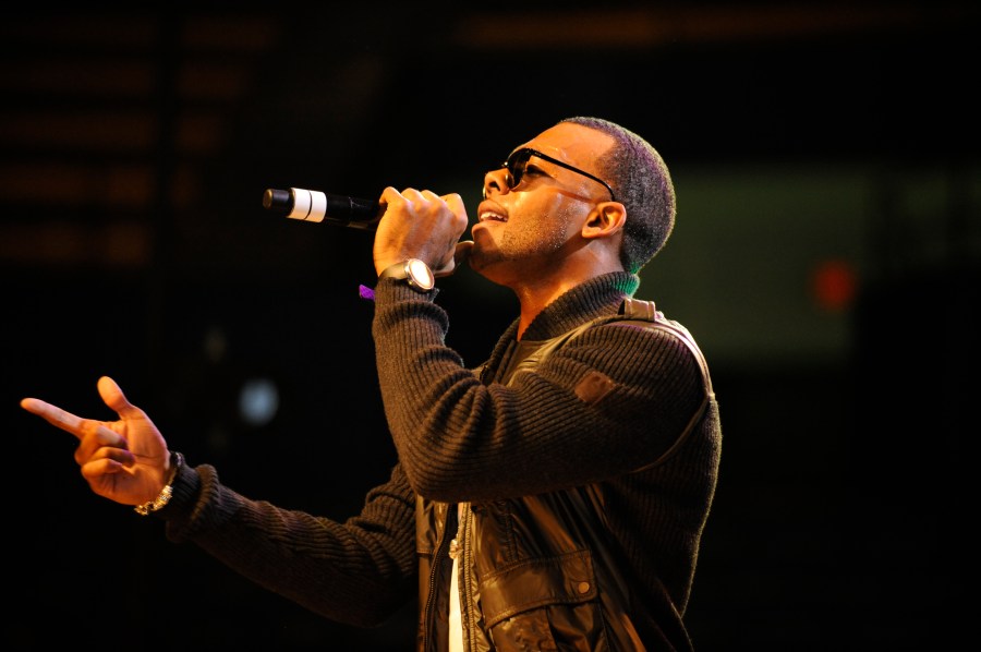 Singer apologizes after Big Fresno Fair encounter sparks backlash Singer apologizes after Big Fresno Fair encounter sparks backlash
