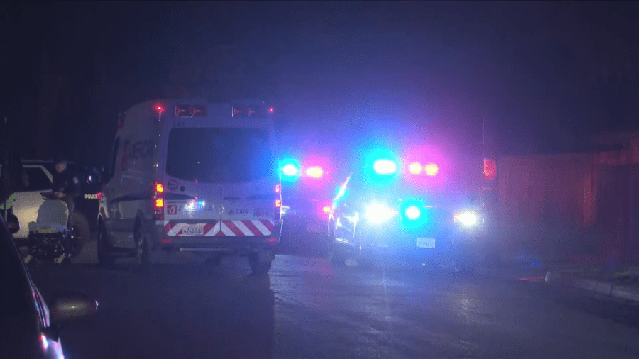 1 stabbed at Fresno apartment complex, police say 1 stabbed at Fresno apartment complex, police say
