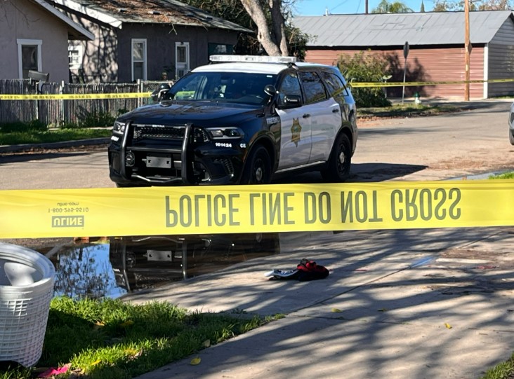 Man stabbed in the back by bicyclists in Fresno