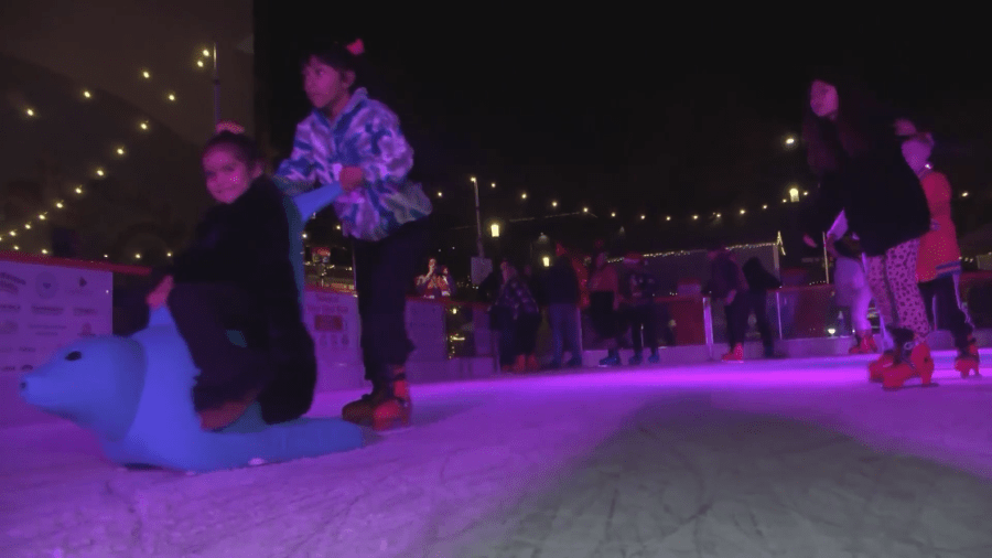 Outdoor ice rink returns to Downtown Fresno, where you can buy tickets
