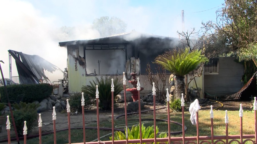 Mobile home 'complete loss' after fire in Fresno County