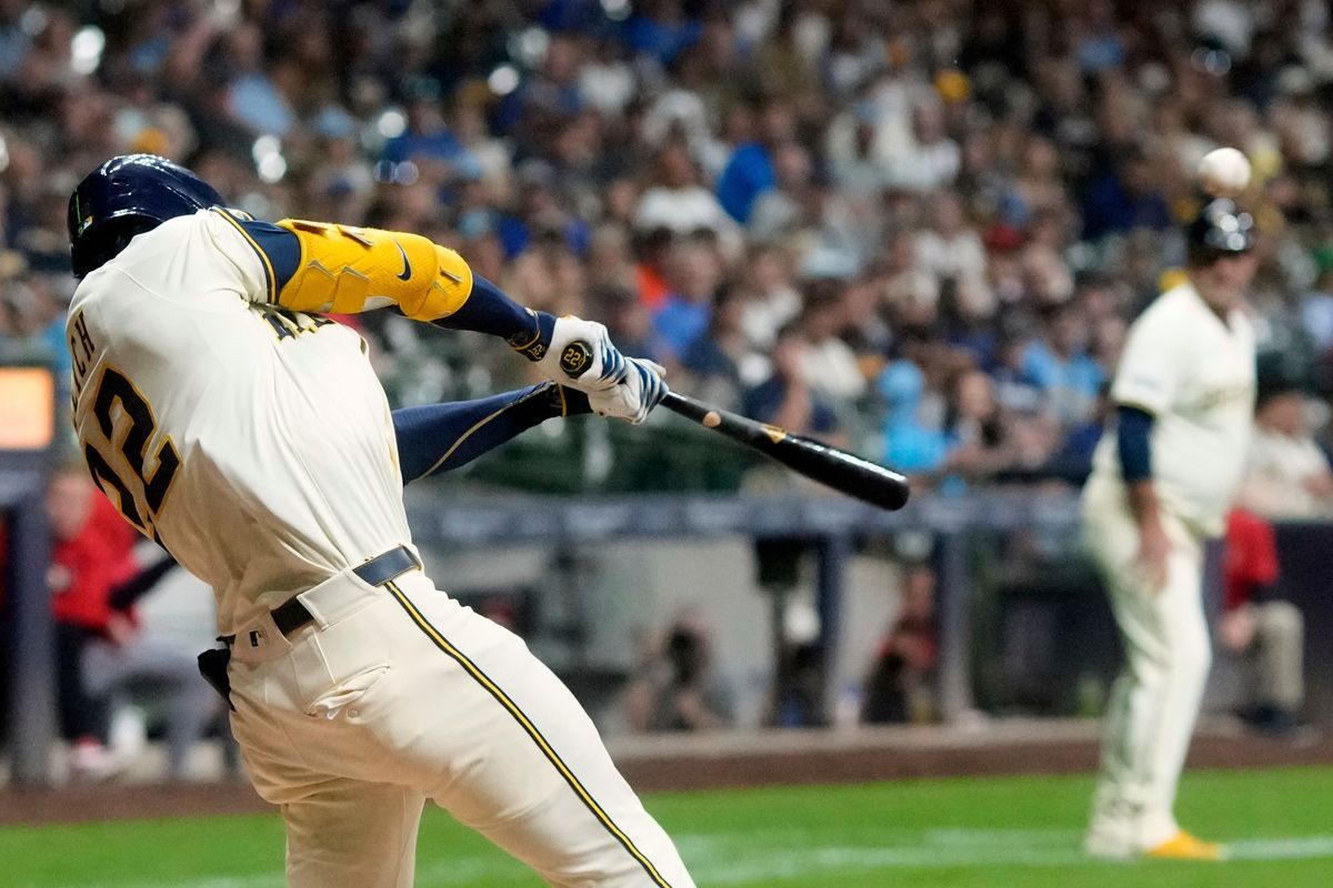 Yelich gets his 100th RBI as Brewers beat Angels 5-2 to complete sweep
