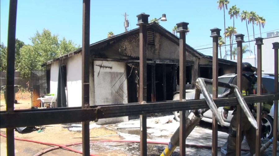 Occupant sought after suspicious garage fire in Fresno, firefighters say