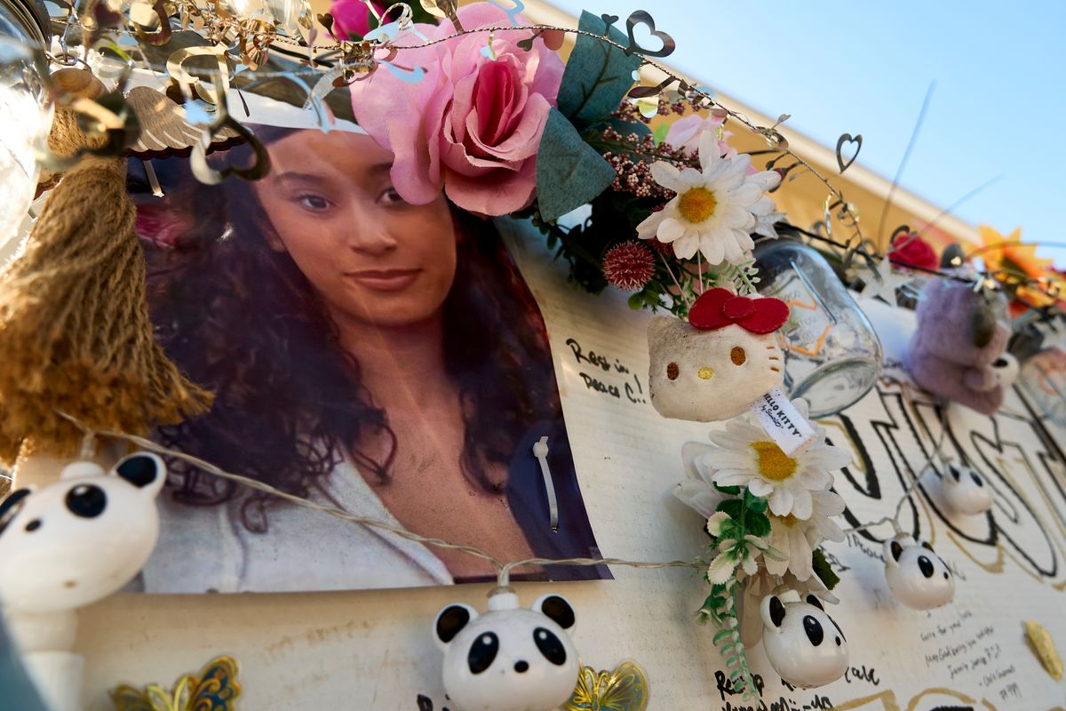 Final texts from 14-year-old girl to singer D4vd shown in court at hearing on her killing